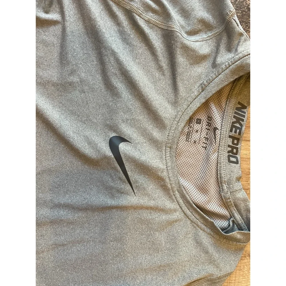 Nike Pro Combat Shirt Men XL Gray Fitted Compression Long Sleeve Dri-Fit Gym